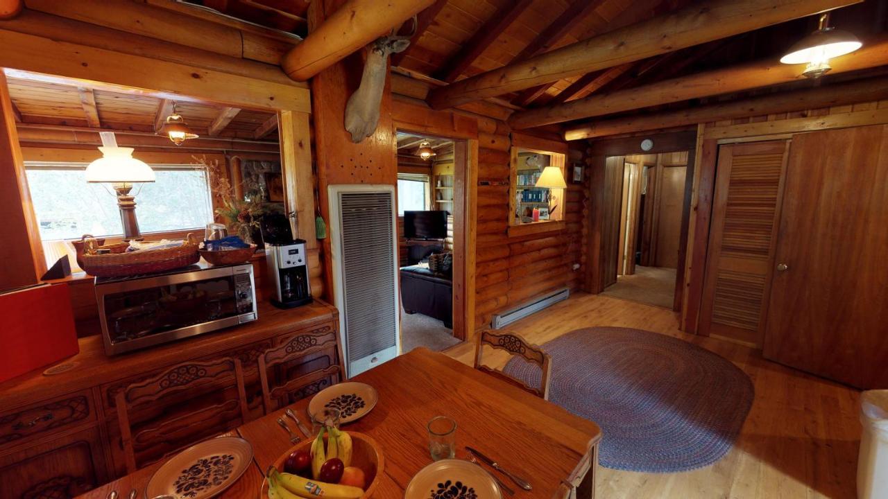 Bear Bait Cabin In Upper Valley With High Speed Wifi Red River Exterior photo